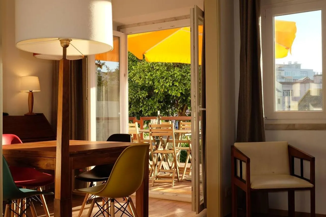 Appartement Central 2 Bedroom Apt W/Garden And Pantheon Views Lisboa